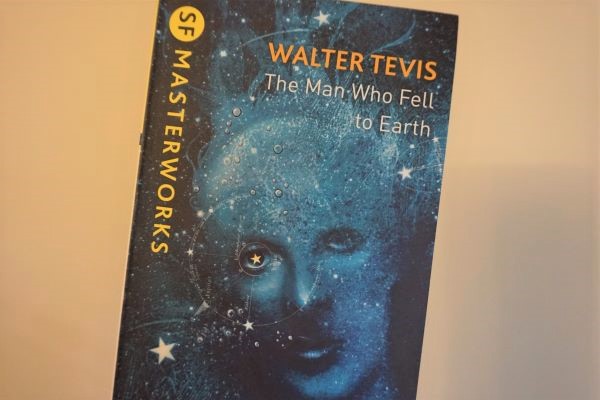 The Man Who Fell to Earth book